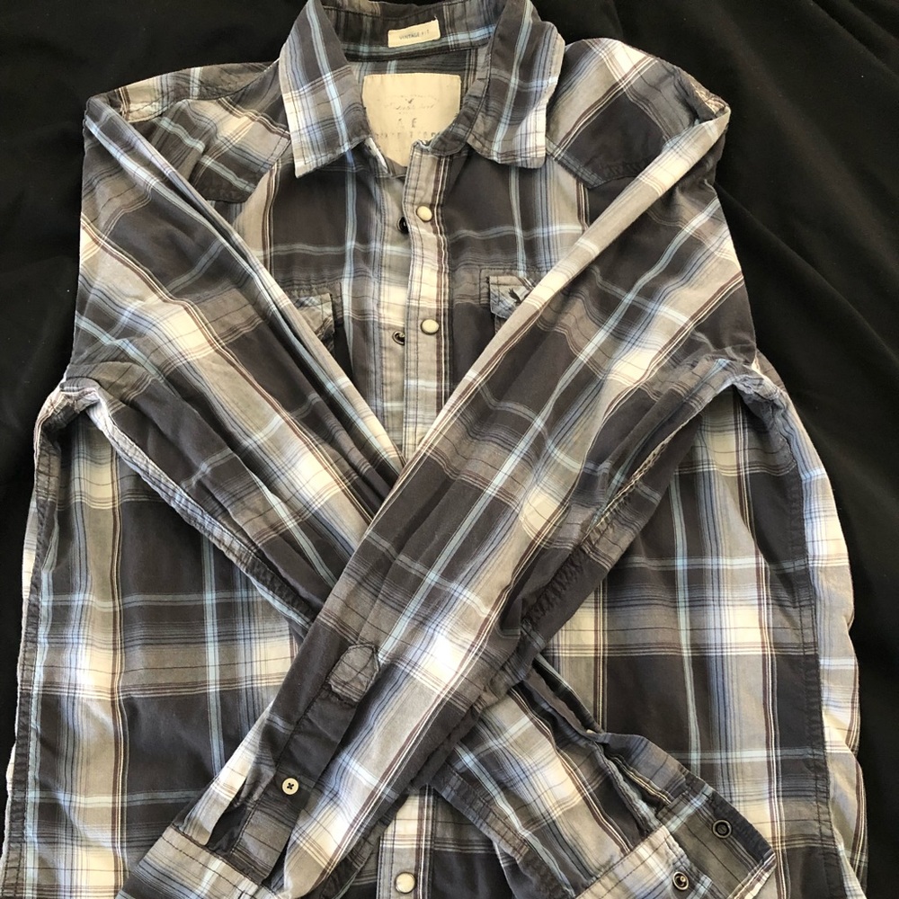 Men’s AE Outfitters button down